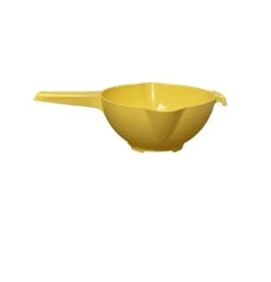 Large 2 Quart Colander With Handle In Assorted