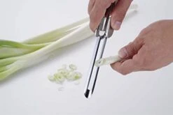 Seki Japan Long Vegetable Peeler, Stainless Steel Blade With Plasctic Safety Cover 9 Seki Japan Long Vegetable Peeler, Stainless Steel Blade With Plasctic Safety Cover -Peugeot Shop 31FfjISLM3L