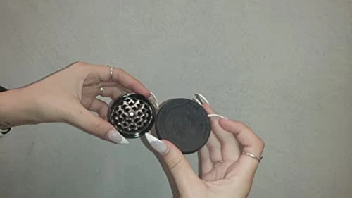 Xik Xak Plastic Grinders For Herbs | Build-In Storage With Lid | Pack Of Two Units 5 Xik Xak Plastic Grinders For Herbs | Build-In Storage With Lid | Pack Of Two Units - Image 5