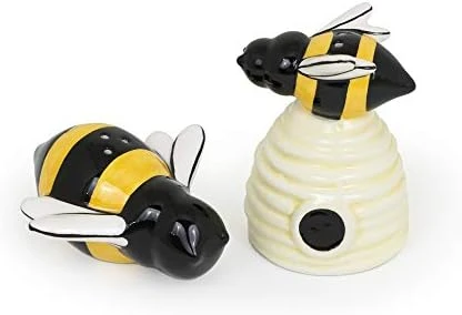 Ceramic Salt & Pepper Shakers, Set Of 2, Bee Gnome 14 Ceramic Salt & Pepper Shakers, Set Of 2, Bee Gnome - Image 14