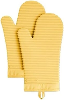 KitchenAid Ribbed Soft Silicone Oven Mitt Set, 7"x13", Milkshake 2 Count -Peugeot Shop 31f8CQ0pvtL. AC