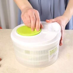 Salad Spinner Lettuce Spinner For Home Kitchen Washing And Draining Basket Large Capacity Essential Kitchen Gadgets For The Home (Green, 3L) -Peugeot Shop 41DSnRYijsL