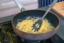 Silicone Pasta Fork, Spaghetti Server, Professional Pasta Server Spoon Heat Resistant Noodle Spoon, Spaghetti Strainer Best Cooking Tools -Peugeot Shop 41LZCRI2UyL