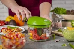 Uhn Rikon Pull Chop Chopper/Manual Food Processor With Cord Mechanism, Green, 2-Cup 10 Uhn Rikon Pull Chop Chopper/Manual Food Processor With Cord Mechanism, Green, 2-Cup -Peugeot Shop 41SERYeVwHL