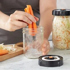 Fermentation Lids - Home Fermentation Kit With 4 Wide Mouth Fermenting Lids With Airlocks, Oxygen Extraction Pump, Ideal For Sauerkraut, Kimchi, Pickles & Fermented Vegetables -Peugeot Shop 41SoONpUSLL