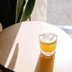 Glacio Ice Cube Trays Silicone - Large Ice Tray Molds For Making 8 Giant Ice Cubes For Whiskey - 2 Pack -Peugeot Shop 41UiElNpFjL