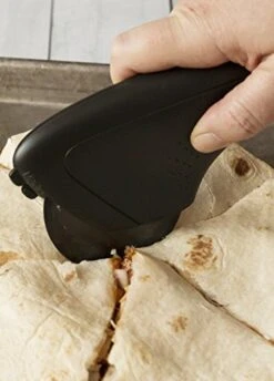 Pizza Cutter Wheel: Easy Clean - Protective Blade Guard -Razor Sharp Ceramic Edge Cuts Smoothly - Sharper Than Stainless Steel , No Rust Nonstick Pizza Slicer - Luxury Gift Box - Pizza Gifts | Cestari -Peugeot Shop 41Wwn0tOu0L