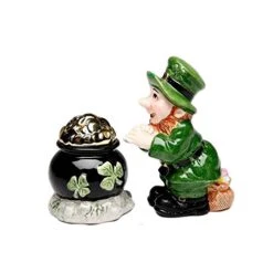 Green Leprechaun And Black Pot Of Gold Tone Salt And Pepper
