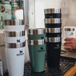 Stanley Adventure Inulsated Stacking Beer Pint Glass, 16oz Stainless Steel Double Wall Rugged Metal Drinking Tumbler (Hammertone Green) 20 Stanley Adventure Inulsated Stacking Beer Pint Glass, 16oz Stainless Steel Double Wall Rugged Metal Drinking Tumbler (Hammertone Green) -Peugeot Shop 51AjMIFb7nL
