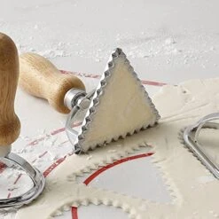 Avioli Cutter Stamp Mold Set, 7 Pcs, 4 Inch, With Cutter And Wooden Rolling Pin (regular Style) -Peugeot Shop 51HYB3xvdHL