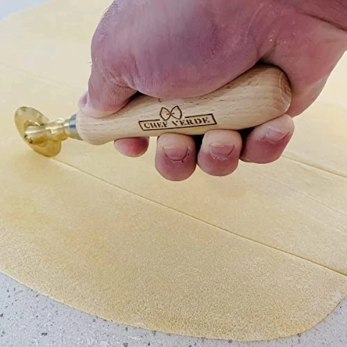 Hef Verde Pasta And Pastry Cutter - Made In Italy (Smooth Brass With Beechwood Handle) 2 Hef Verde Pasta And Pastry Cutter - Made In Italy (Smooth Brass With Beechwood Handle) - Image 2