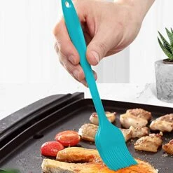 Marinade Injector Syringe And Brushes Set, Meat Injector Syringe With 3 Professional Marinade Injector Needles, Creates Tender Meat & Poultry Flavors, For BBQ Grill Smoker & Turkey & Brisket -Peugeot Shop 51UfFHuXycL