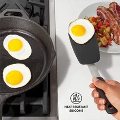 OXO Good Grips Small Silicone Flexible Turner Black -Peugeot Shop 51bcSccd4IL