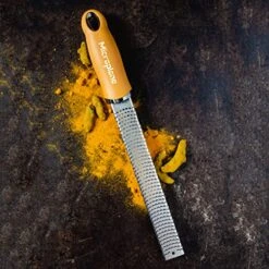 Microplane Premium Classic Zester Grater - Mustard 19 Microplane Premium Classic Zester Grater - Mustard -Peugeot Shop 51iY0tBrpAL