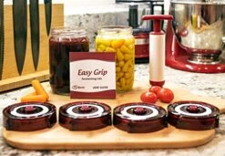 Fermenting Lids For Wide Mouth Mason Jars. 4 Waterless Airlock Fermentation Lids Kit. Easy Grip Fermenter Lid With Oxygen Pump Automatically Vents Air. Tracks Ferment Date. (4 Lids + Pump) -Peugeot Shop 51sOv53k9IL