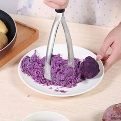Heavy Duty Stainless Steel Potato Masher, Professional Integrated Masher Kitchen Tool & Food Masher/ Potato Smasher With Silicone Handle, Perfect For Bean, Vegetable, Fruits, Avocado, Meat -Peugeot Shop 51wBztGnnDL